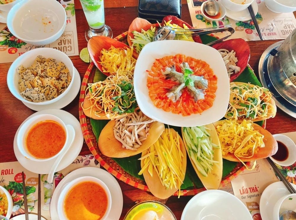 Các món ăn kèm lẩu thả Phan Thiết